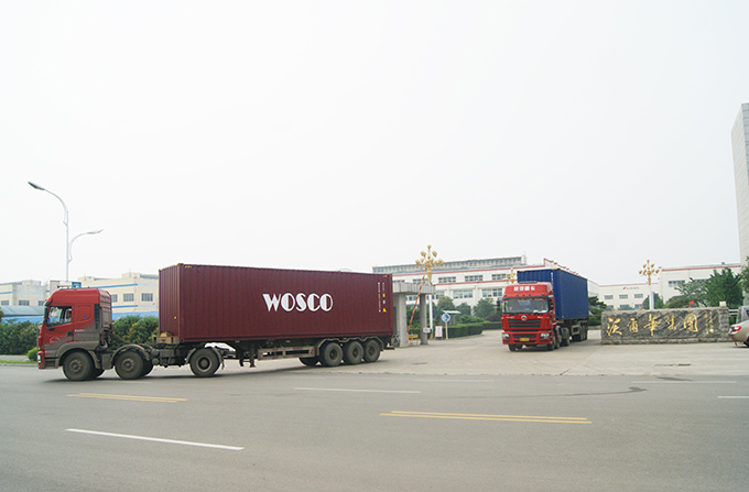 沃尔华集团20台挖掘机顺利出口中东地区