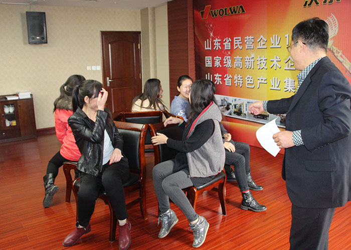 沃尔华集团2015上半年度电商总结表彰大会圆满举行