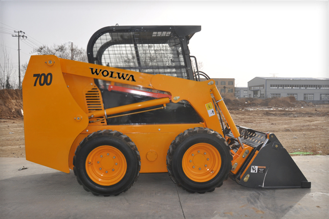 滑移装载机GN700产品照片2 滑移装载机GN700产品照片2