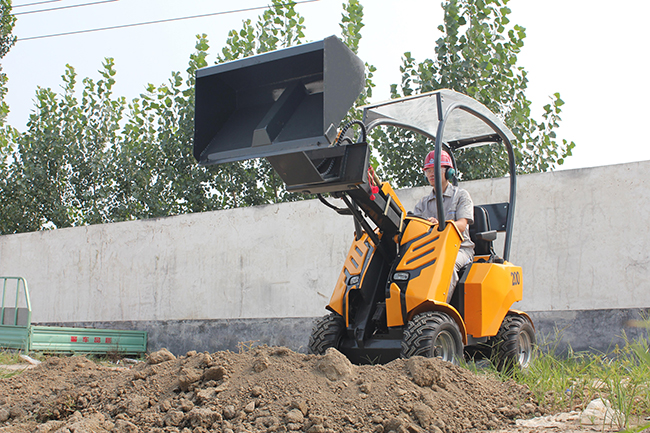 小型装载机GN200的产品照片 小型装载机GN200的产品照片