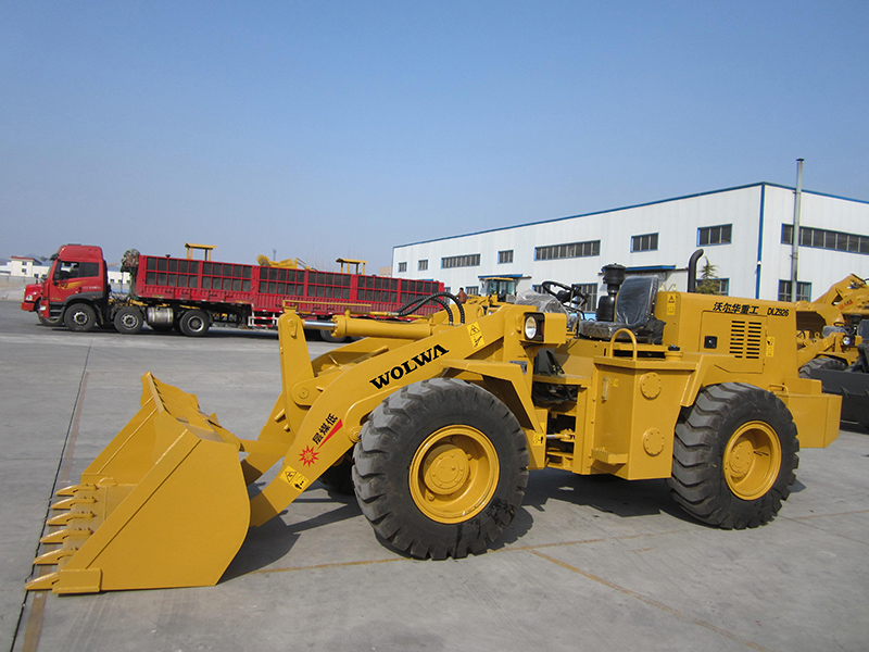 沃尔华DLZ926普低(煤层)装载机
