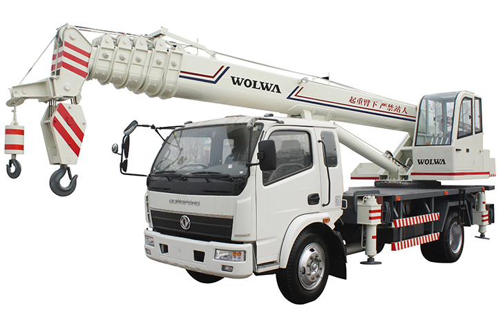 沃尔华GNQY-C12型12吨汽车吊实物图